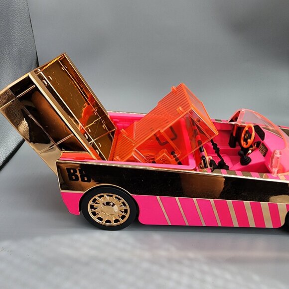 LOL OMG Car Speedmatic Cruiser 2019 MGA Pink Gold BB Vehicle - Picture 11 of 14